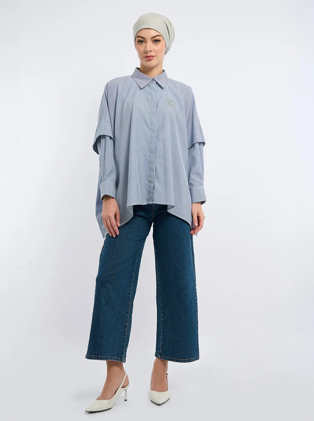 AIRA BOXY TOP NAVY MINT