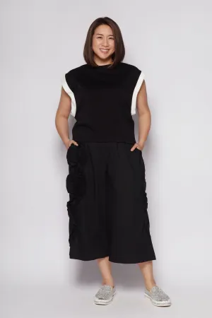 Aly Rosette Culottes Pants in Black