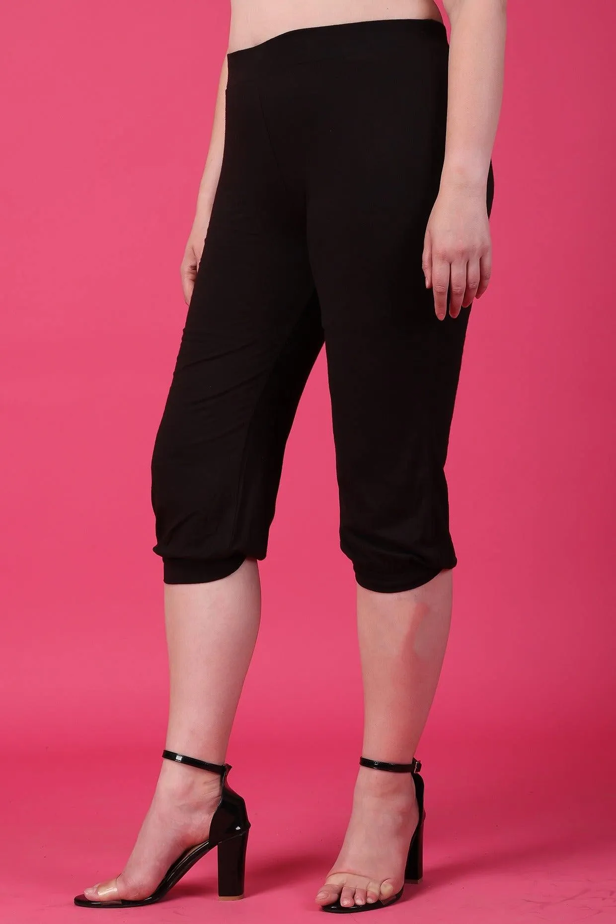 Black Solid Cropped Pyjamas