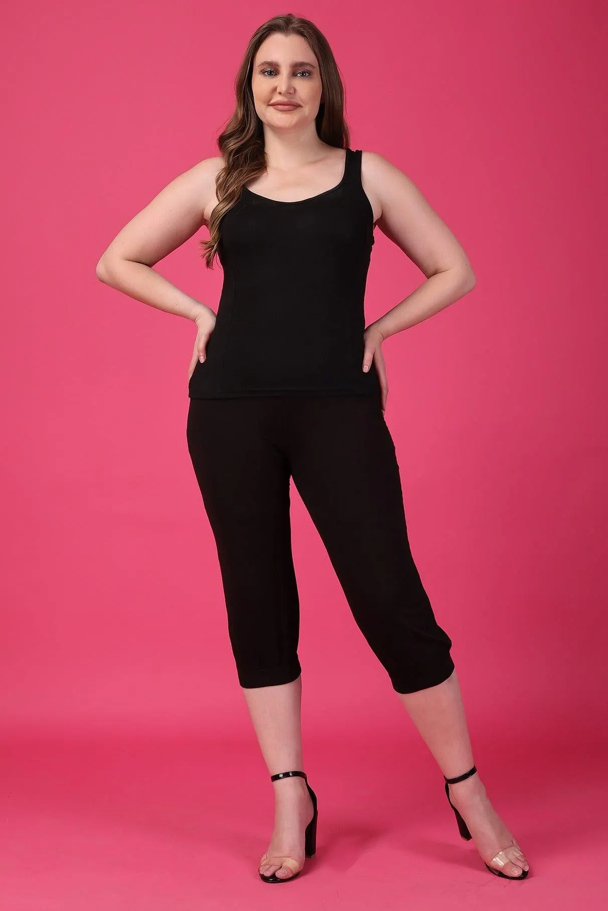 Black Solid Cropped Pyjamas