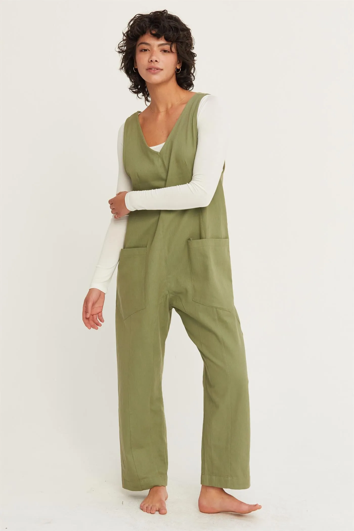 DZ24F353-RELAXED JUMPSUIT WITH PATCH POCKETS