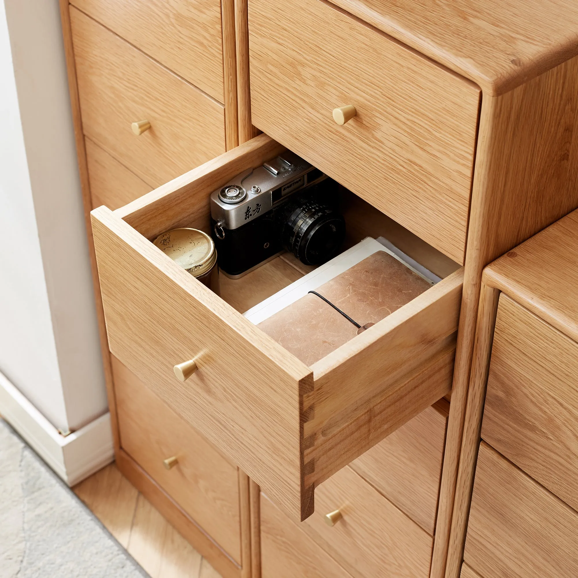 Free-Standing Solid Oak Bedside Table - Four-Drawer Storage Cabinet for Living Room