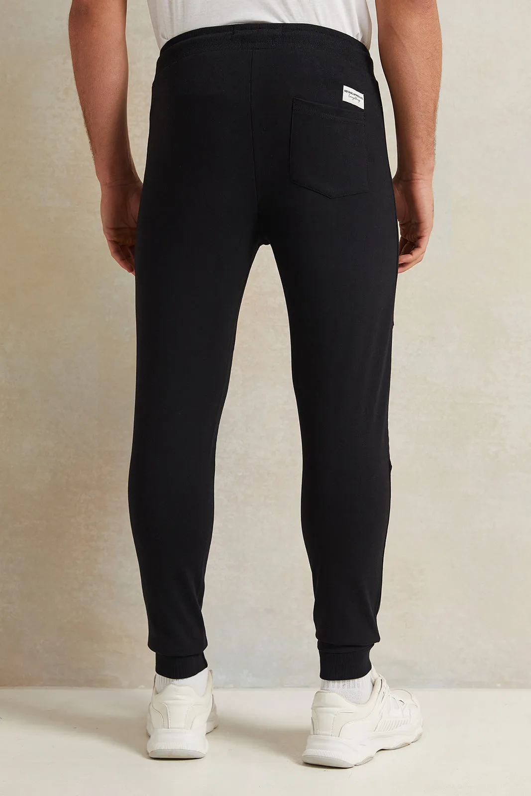 Men Black Solid Active Pants