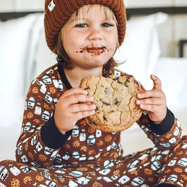 MILK & COOKIES LONG SLEEVE PAJAMAS